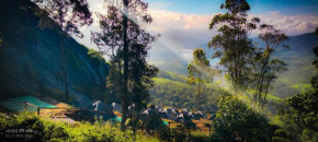 Trekkers Tracks Camp Side